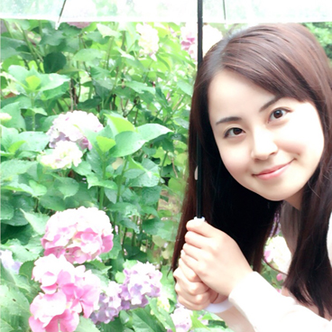 アジサイと加藤美和の相合傘